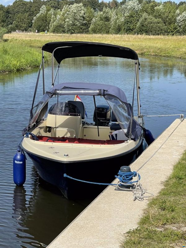 Onbekend Stabiele Motorboot Sloep
