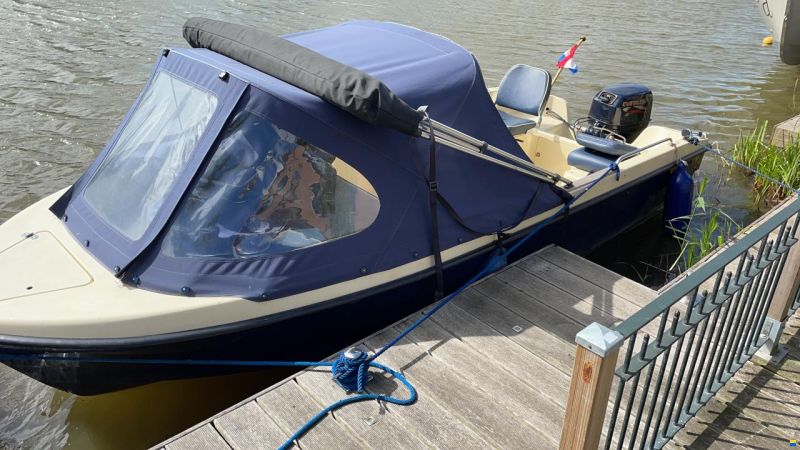 Onbekend Stabiele Motorboot Sloep
