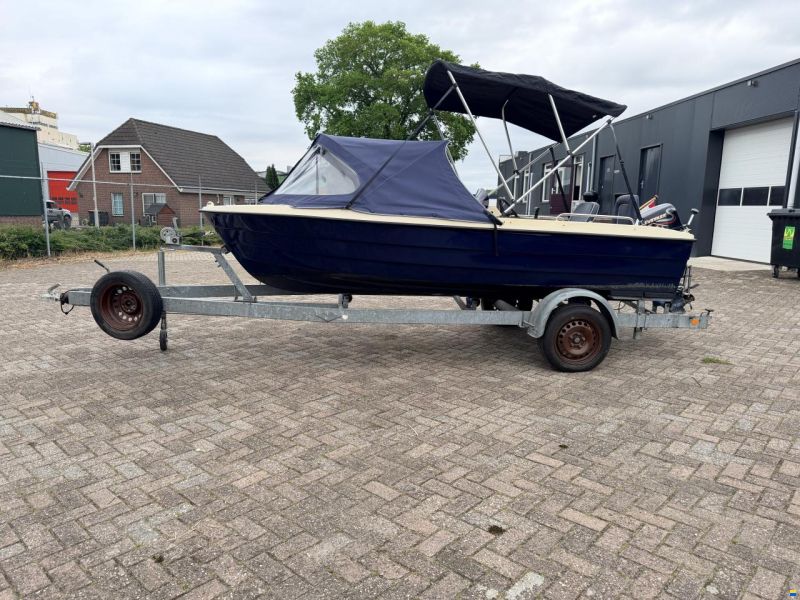 Onbekend Stabiele Motorboot Sloep