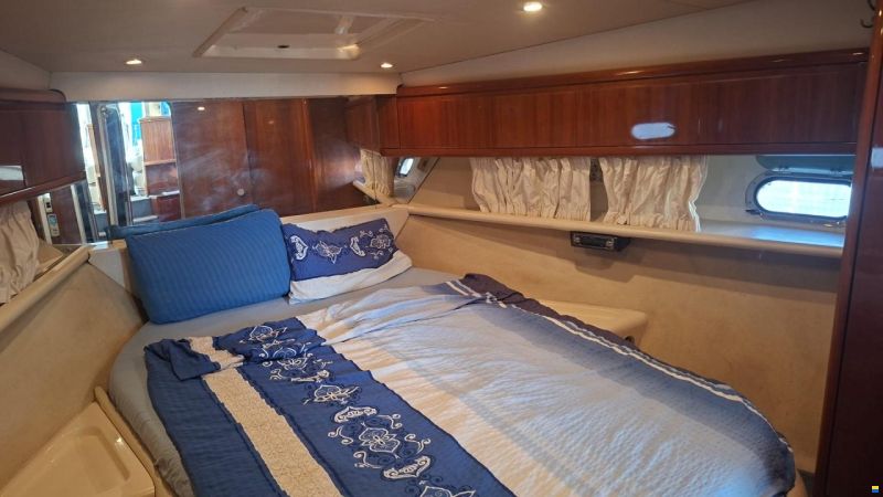 Azimut 40