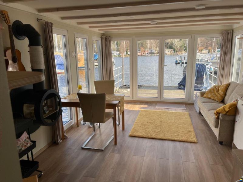 Elysion-Boote