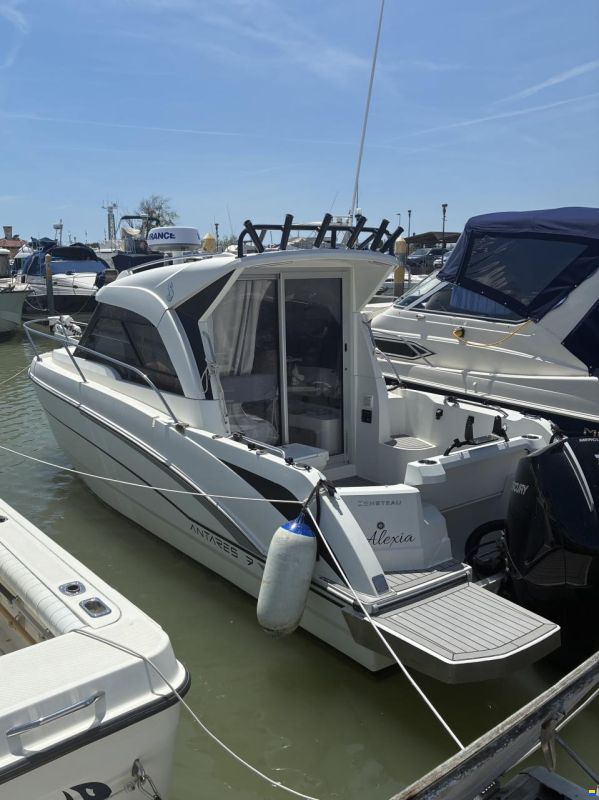 Beneteau Antares 7OB