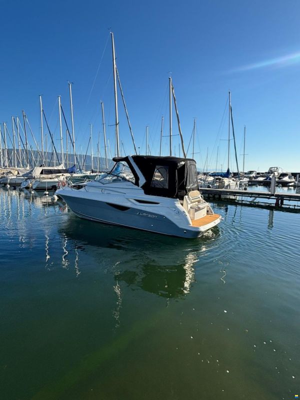 Larson Cabrio 857