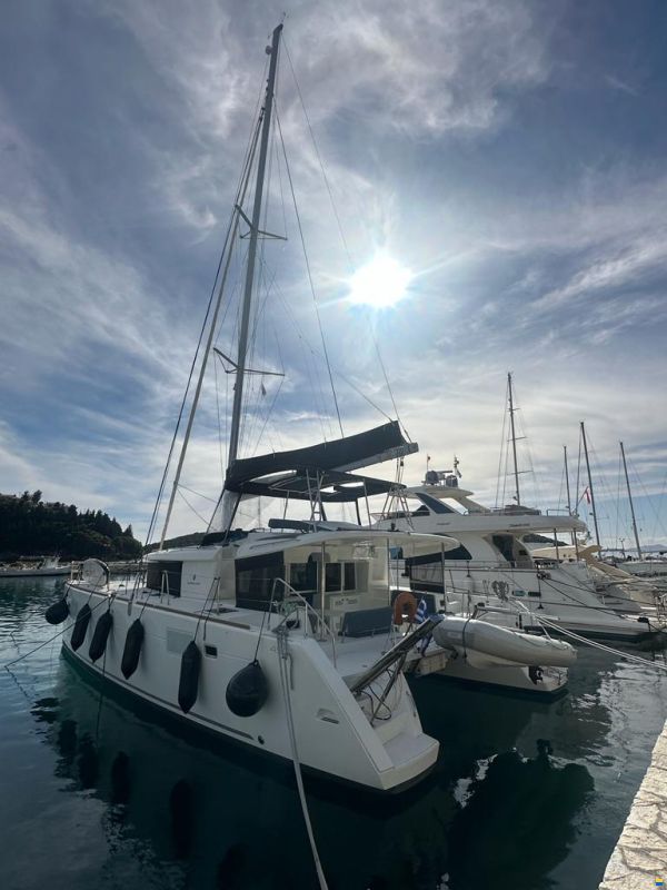 Lagoon 450F