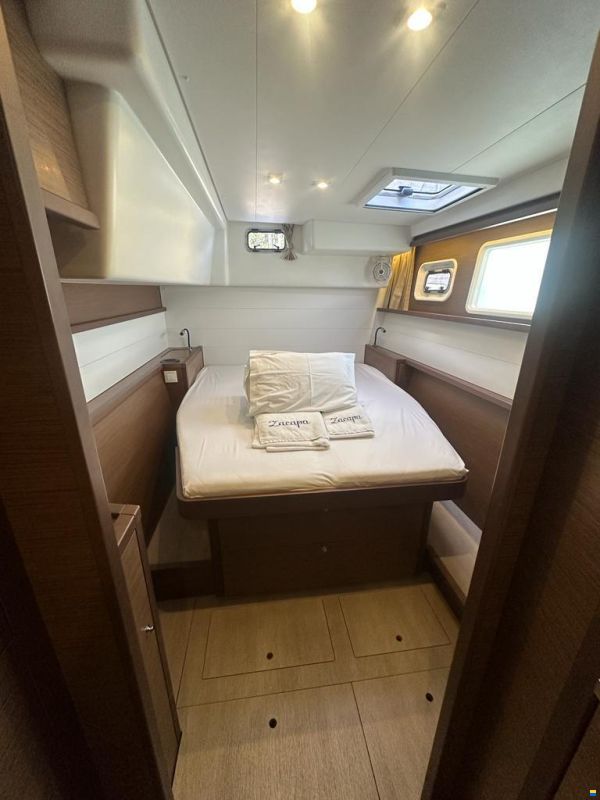 Lagoon 450F