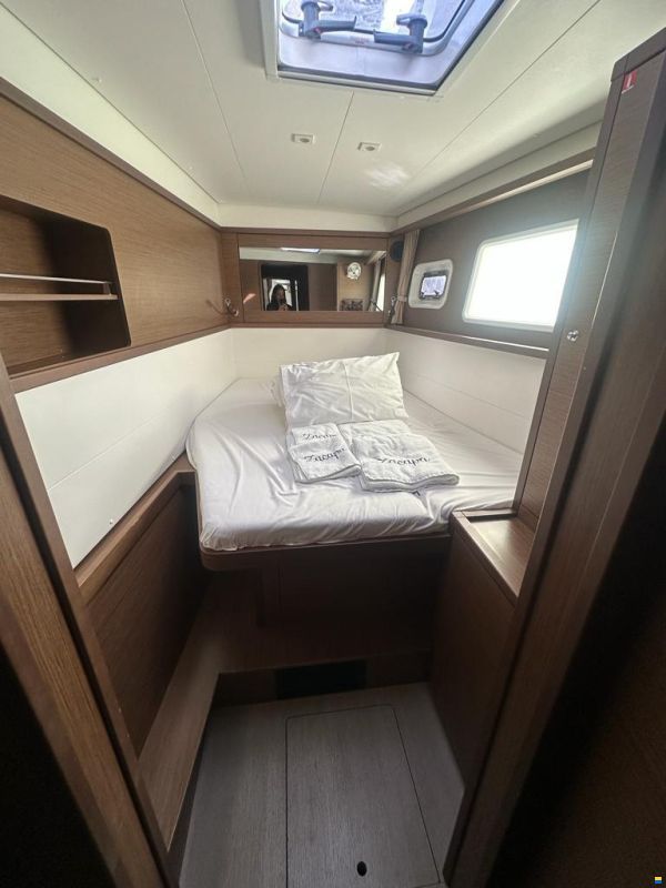 Lagoon 450F