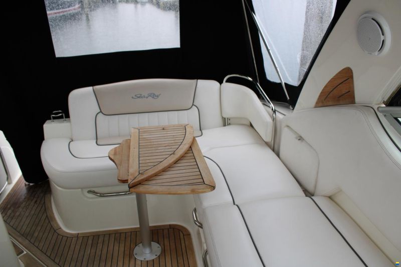 Sea Ray Sundancer 305 DA