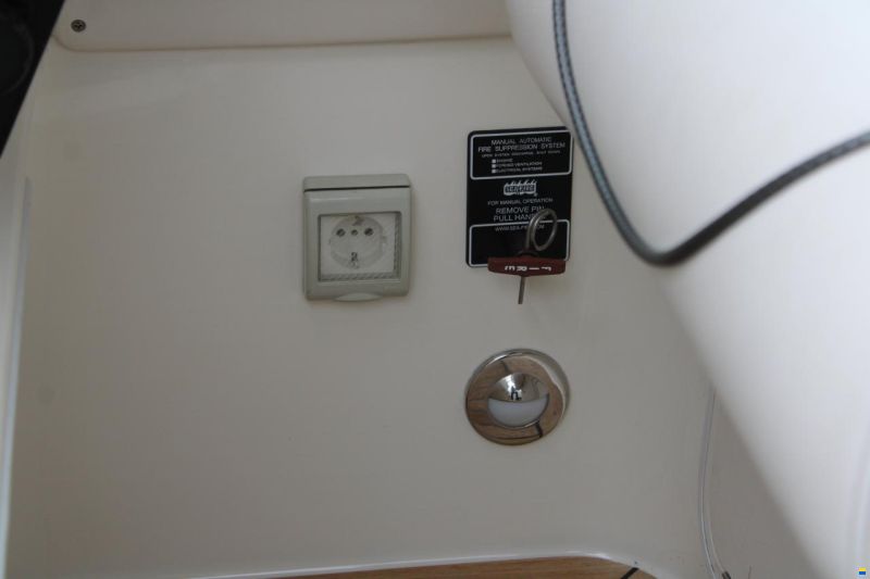 Sea Ray Sundancer 305 DA