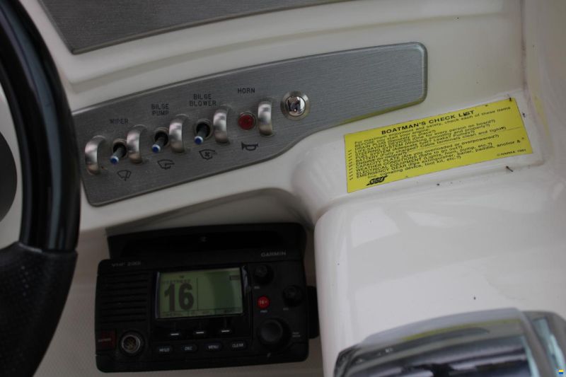 Sea Ray Sundancer 305 DA