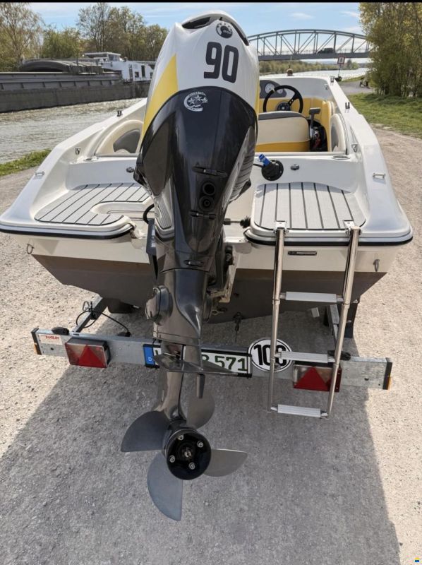 Beekmann Typhoon