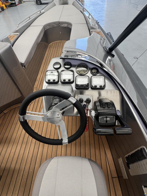 Naumatec Freccia 800