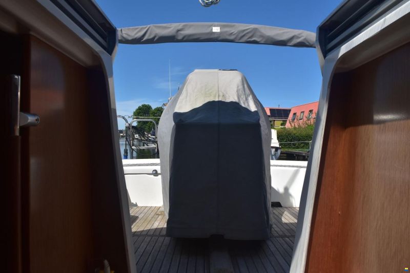 Beneteau Oceanis 37