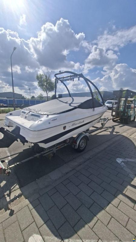 Mariah SX18 MIT WAKEBOARDTOWER, TRAILER