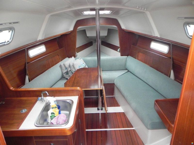 Beneteau Oceanis 281