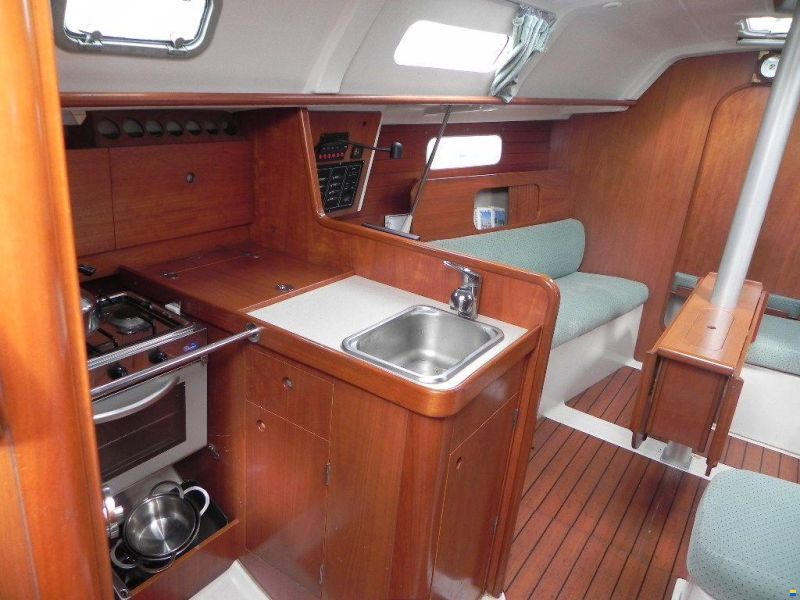 Beneteau Oceanis 321