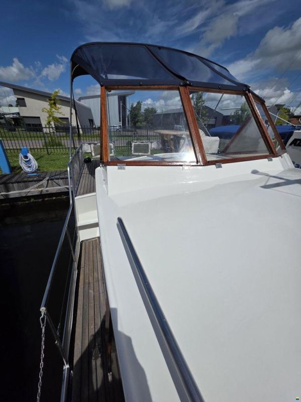 Meeuw kruiser 1070 AK