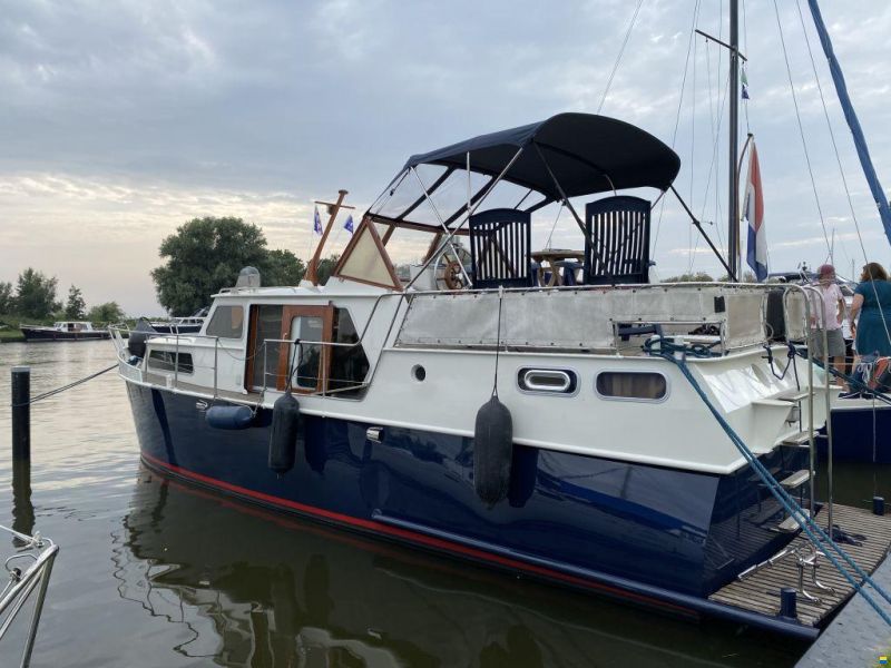 Meeuw kruiser 1070 AK