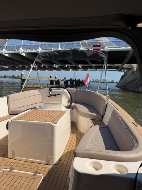 Pieterman 860 Tender