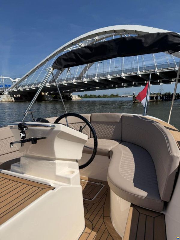 Pieterman 860 Tender