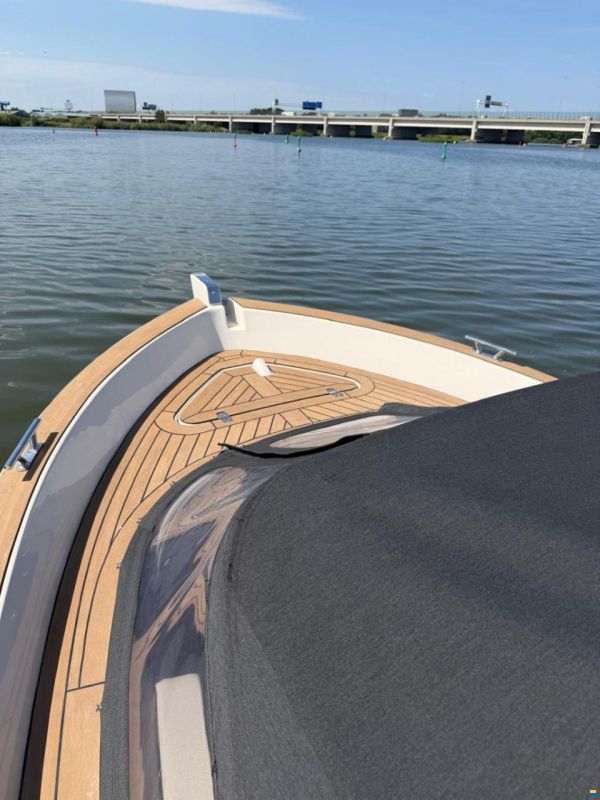 Pieterman 860 Tender
