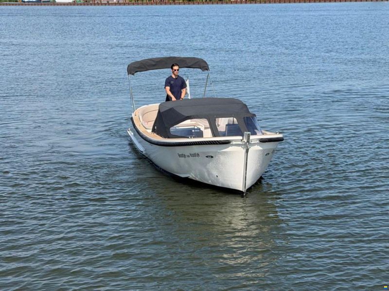 Pieterman 860 Tender