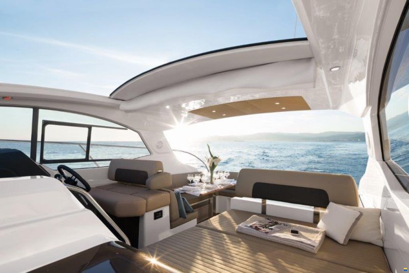Azimut Atlantis 43