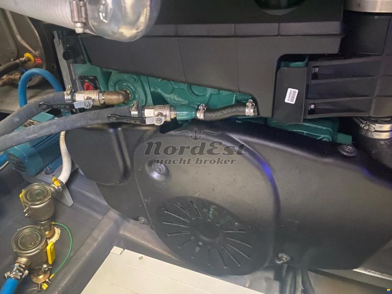 Cranchi M44 HT