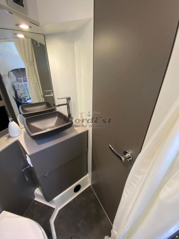 Cranchi M44 HT