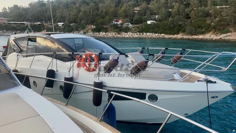 Cranchi M44 HT
