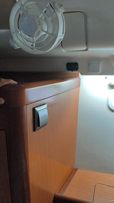 Beneteau Oceanis 43