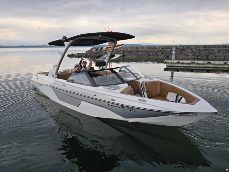 Malibu 23 LSV Wakesetter