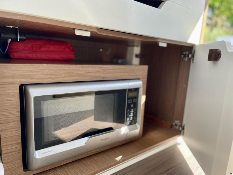 Beneteau Antares 9