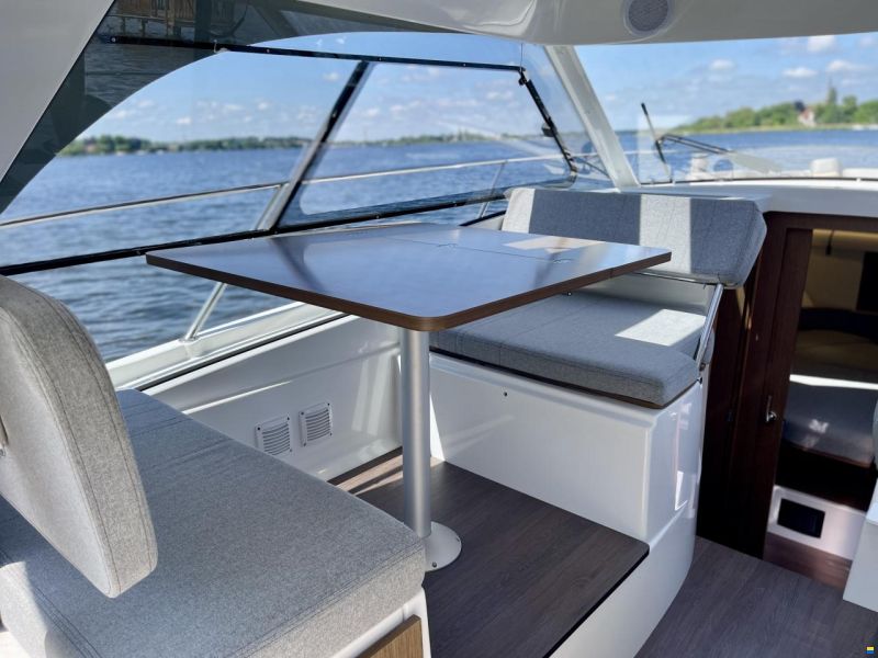Beneteau Antares 9
