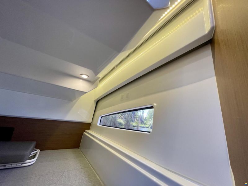 Beneteau Antares 9