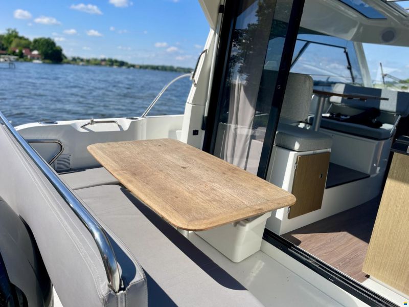 Beneteau Antares 9