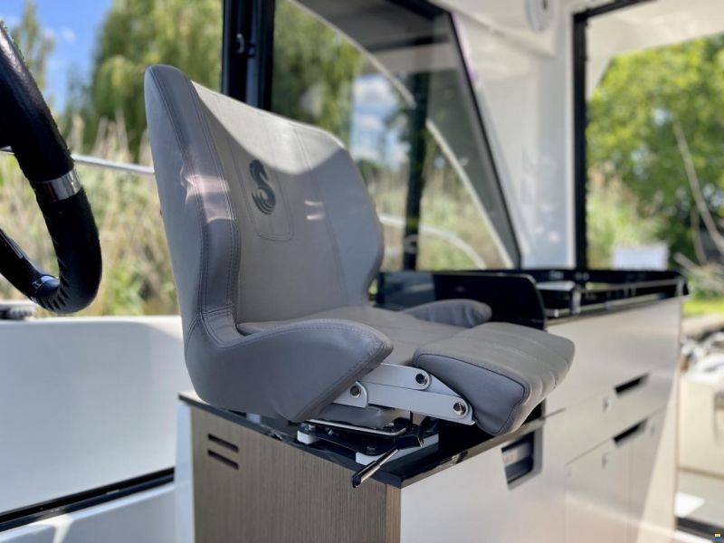 Beneteau Antares 9