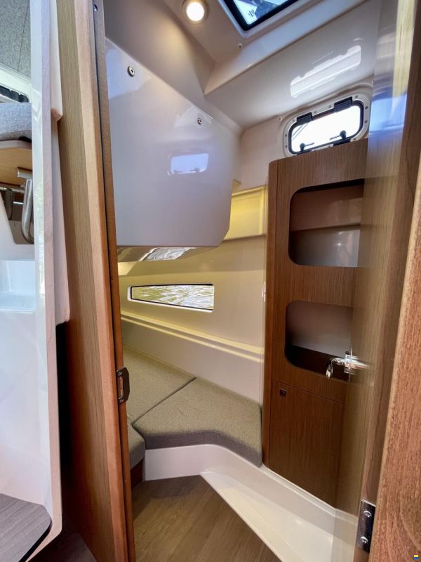 Beneteau Antares 9