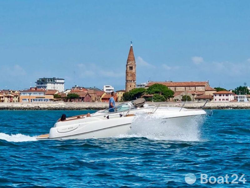 Jeanneau Leader 805
