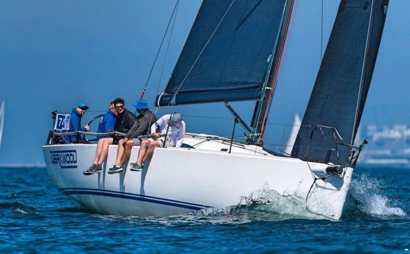 J Boats 121