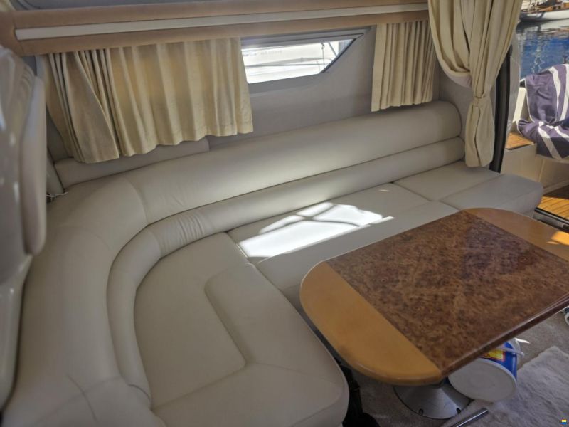 Sealine F33
