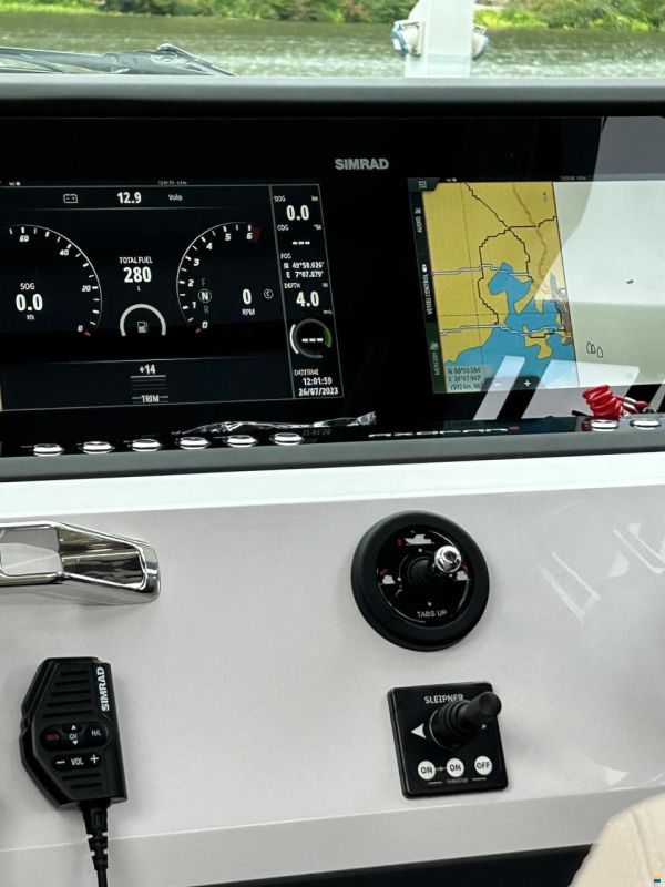 Axopar 28 T-Top Brabus Line