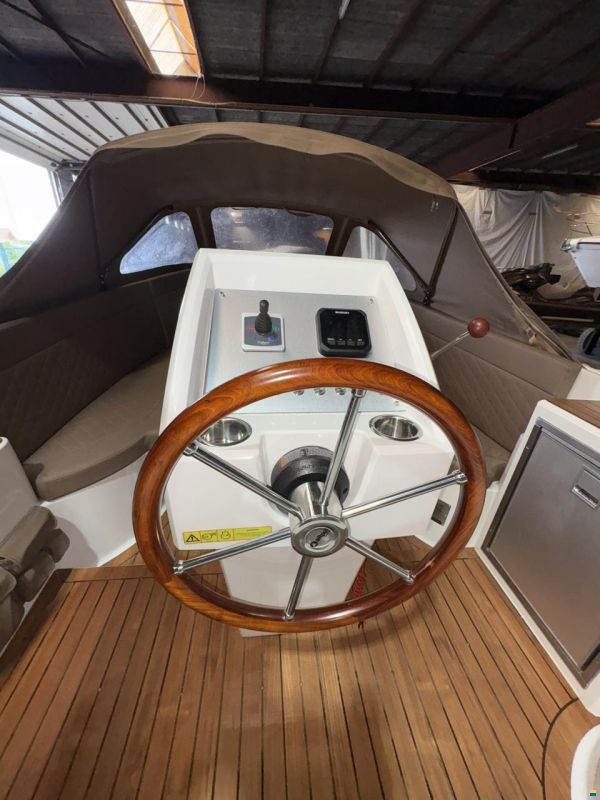 Corsiva 690 Tender