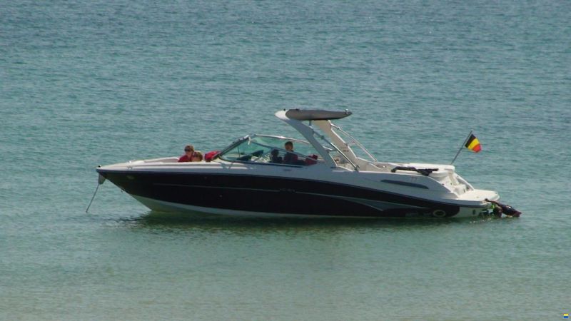Sea Ray 270 SLX