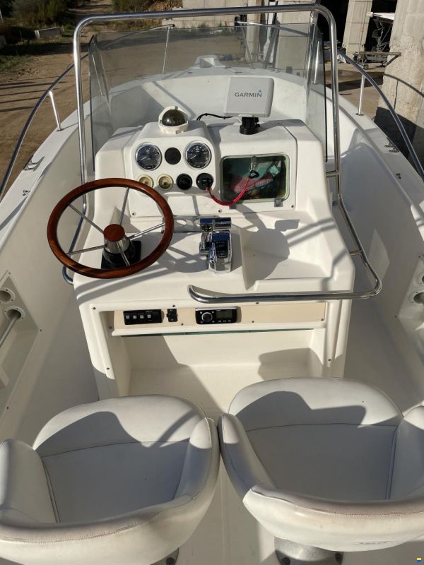 White Shark 225