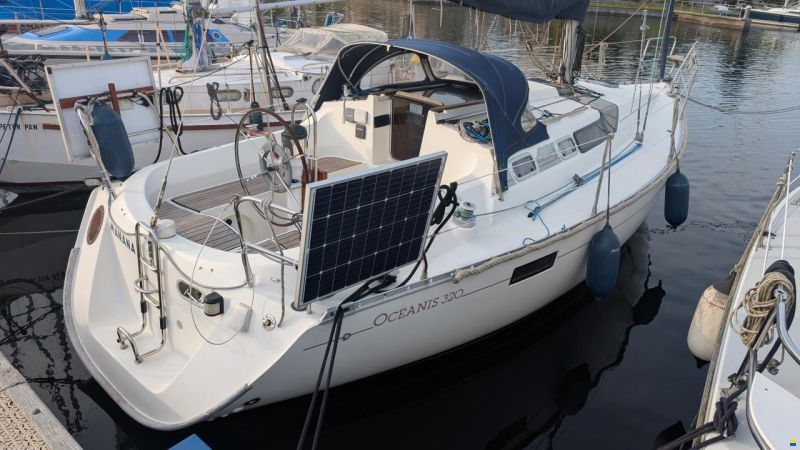 Beneteau Oceanis 320