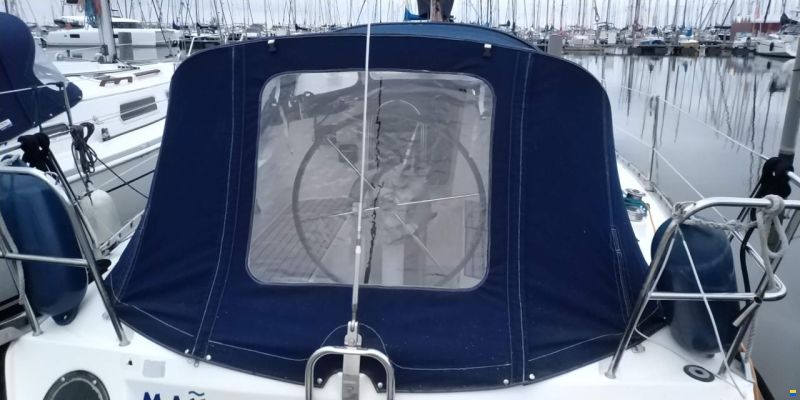 Beneteau Oceanis 320