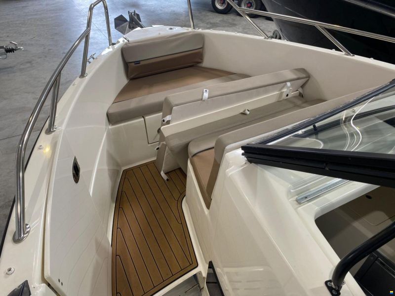 Quicksilver 675 BR