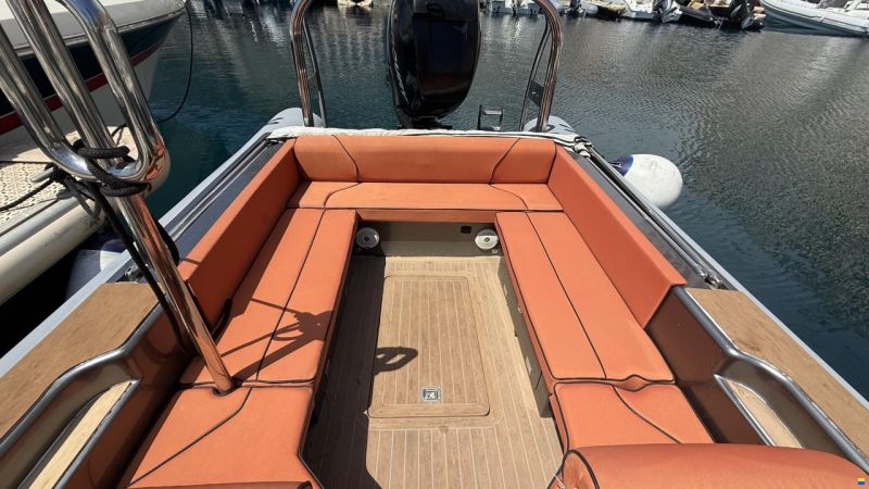 RIB-X eXige 760 Phaeton