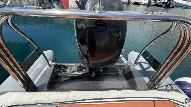RIB-X eXige 760 Phaeton