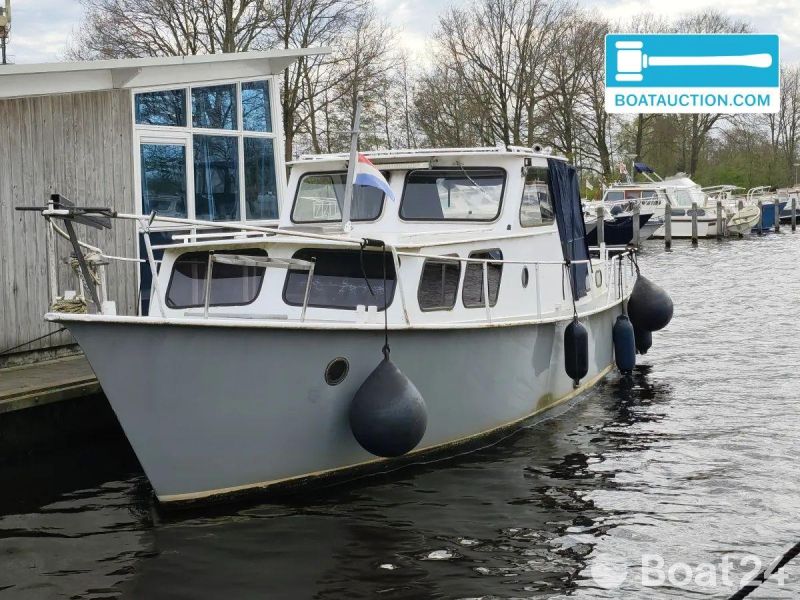 Motorboat 1100